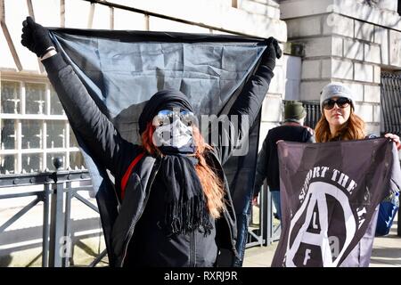 10 Mar 2019. Protestation contre l'absence d'application de l'acte juridique de 2004 qui interdisait la chasse au renard a commencé en mars.Le Cavendish Square et s'est terminé en place du Parlement,London.UK Crédit : michael melia/Alamy Live News Banque D'Images