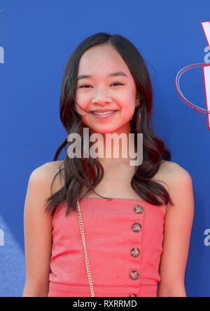 Los Angeles, CA, USA. Mar 10, 2019. Nicole Laeno, lors de la première d'une animation et de Nickelodeon's Wonder Park au Regency Village Theatre à Westwood, en Californie le 10 mars 2019. Credit : Faye Sadou/media/Alamy Punch Live News Banque D'Images