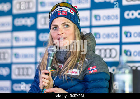 10 mars 2019, Holmenkollen, Oslo, Norvège ; Matières Holmenkollen Air, jour 3 ; Therese Johaug parle de la Norvège lors de la conférence de presse Le Festival de Ski Banque D'Images