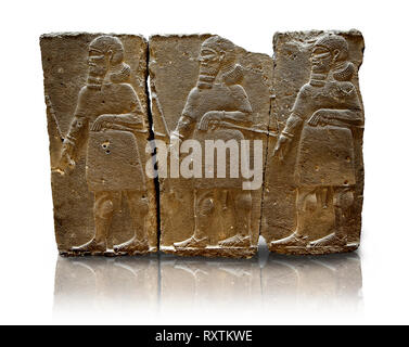 Bas-relief assyrien sculpté de panneaux porteurs de mace ( Hadatu Aslantas ) autour de 800 B.C. Istanbul musée Archéologique Inv n° 14-10 Banque D'Images