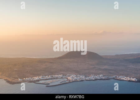 La Graciosa Island panorama. Mirador del Rio, Lanzarote. Espagne Banque D'Images