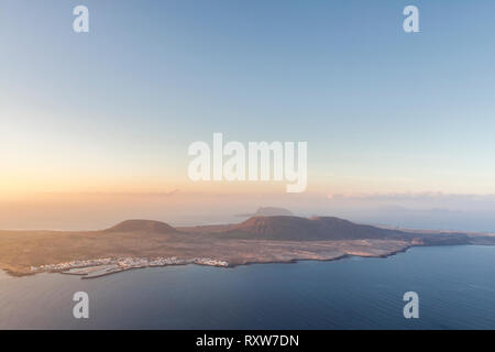 La Graciosa Island panorama. Mirador del Rio, Lanzarote. Espagne Banque D'Images