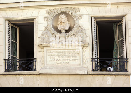 Editorial : PARIS, ILE DE FRANCE, FRANCE, Août 05, 2018 - Naissance de Molière à Paris. Une nouvelle maison a été construite sur la place de l'ancien. Banque D'Images