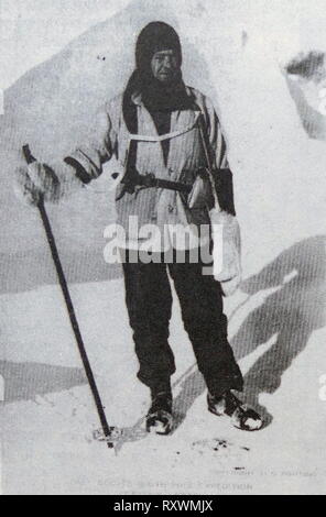 Le Capitaine Robert Falcon Scott, (1868 - 1912) officier de la Marine royale britannique et explorateur qui a dirigé deux expéditions dans l'Antarctique : l'expédition de découverte de 1901-1904 et de l'infortunée expédition Terra Nova de 1910-1913 Banque D'Images