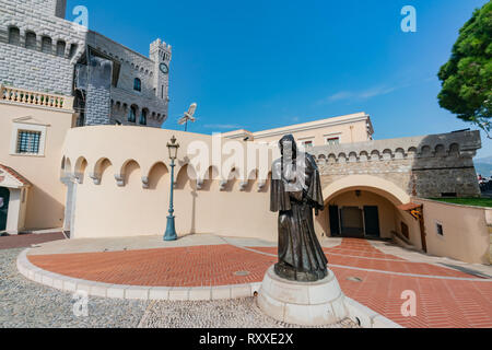 Monaco, 21 OCT : Francesco Grimaldi statue dans le Palais du Prince de Monaco le Oct 21, 2018 à Monco Banque D'Images