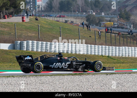 Barcelone, Espagne. Mar 1st, 2019 - Romain Grosjean de France avec 8 F1 Team Haas VF-19 sur la voie jour 8 de F1 les essais d'hiver. Banque D'Images