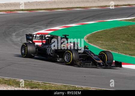 Barcelone, Espagne. 21 févr., 2019 - Romain Grosjean de France avec 8 F1 Team Haas VF-19 sur la voie jour 4 de F1 les essais d'hiver. Banque D'Images