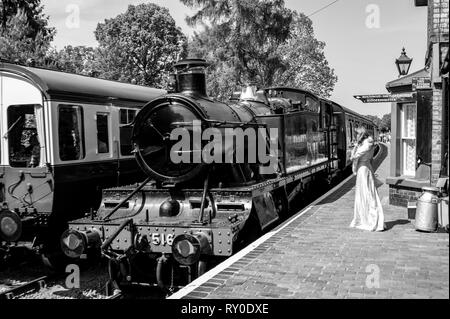 Prairie réservoir du moteur 5164 en attente de départ à Arley Station sur la Severn Valley Steam Railway Banque D'Images