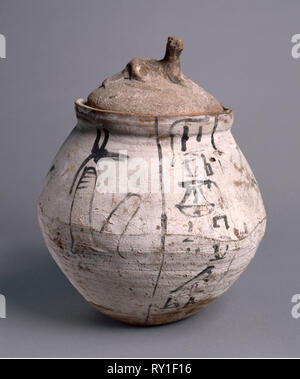 Shawabty Bocal avec couvercle, 1295-1069 BC. Égypte, Nouvel Empire, Dynasty 19 (1295-1186) - C.-B. 20 dynastie (1186-1069 avant J.-C.). Limon du Nil ware ; diamètre : 23,4 cm (9 3/16 in.) ; diamètre de bouche : 11,5 cm (4 1/2 in.) ; total : 28,5 cm (11 1/4 in Banque D'Images