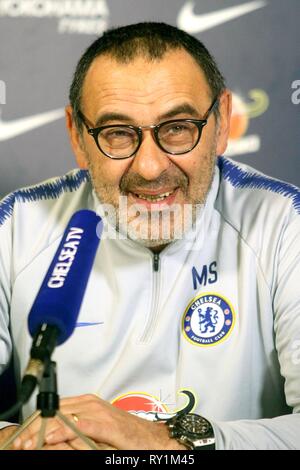 Gestionnaire de Chelsea Maurizio Sarri traite d'une conférence de presse au centre de formation du club à Cobham, Surrey, avant leur premier match de championnat contre Manchester City le 10 février 2019. Comprend : Maurizio Sarri Où : Cobham, Surrey, Royaume-Uni Quand : 08 Feb 2019 Credit : WENN.com Banque D'Images