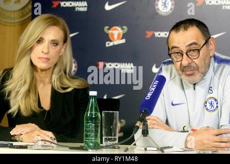 Gestionnaire de Chelsea Maurizio Sarri traite d'une conférence de presse au centre de formation du club à Cobham, Surrey, avant leur premier match de championnat contre Manchester City le 10 février 2019. Comprend : Maurizio Sarri Où : Cobham, Surrey, Royaume-Uni Quand : 08 Feb 2019 Credit : WENN.com Banque D'Images