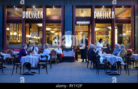 Restaurant Dressler Ku'damm-Karree, Kurfuerstendamm, Charlottenburg, Berlin, Deutschland Banque D'Images