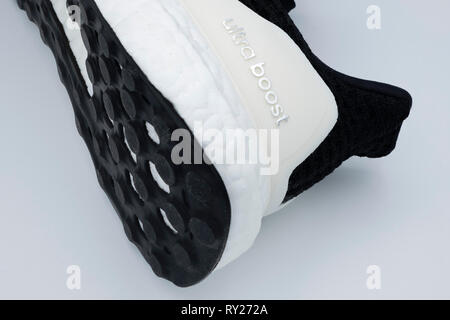 Close up of Adidas Boost Ultra mid sole Banque D'Images