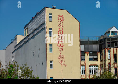 Brandmauer Graffiti, Crellestrasse, Schöneberg, Berlin, Deutschland Banque D'Images