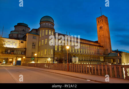 Le Deutsches Museum, Museumsinsel, Munich, Bayern, Deutschland Banque D'Images