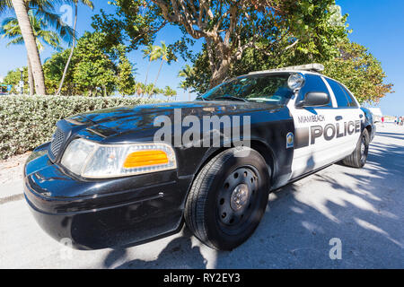 Ein der Fahrzeueg THEMENBILD La police de Miami Beach, Floride 08.02.2017 bei Bildnachweis : Mario Hommes / HH-Photographie Banque D'Images