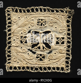 Fragment de la Tapisserie (noir) de la Dentelle, 17ème siècle. Italie, 17e siècle. La dentelle, la tapisserie à : , ; moyenne : 8,3 x 8,3 cm (3 1/4 x 3 1/4 in Banque D'Images