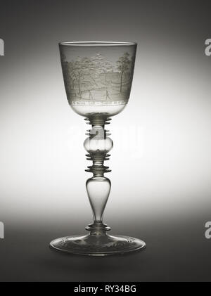 Goblet, c. 1680. Schwinger Hermann (allemand, 1640-1683). Verre ; diamètre : 13,5 cm (5 5/16 in.) ; total : 31,1 x 11,6 cm (12 1/4 x 4 9/16 in Banque D'Images