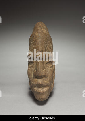 Ax-Head de cérémonie, 600-1100. Le Mexique, Veracruz (classique ou Totonaque Tajin). Pierre ; Total : 20 x 6,8 x 14,3 cm (7 7/8 x 2 x 5 5/8 à 11/16 Banque D'Images