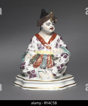 Chinois assis Figure, c. 1730. L'usine de porcelaine de Meissen (allemand). Tasses ; total : 11,8 x 10 cm (4 5/8 x 3 15/16 en Banque D'Images