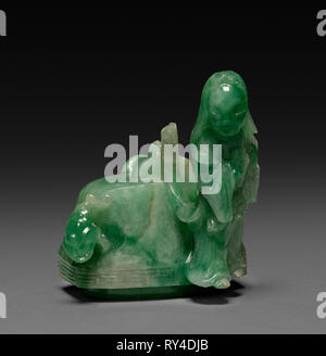 Three-Sectional autel Groupe : sculpture cylindrique avec Phoenix (couvercle), de la Dynastie Qing. La Chine, de la dynastie Qing (1644-1911). Jade ; total : 21,4 x 8 x 4,5 cm (8 7/16 x 3 1/8 x 1 3/4 in.) ; avec base : 24,2 cm (9 1/2 in.) ; couvercle : 5,6 cm (2 3/16 po Banque D'Images