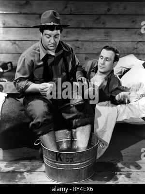 COSTELLO,Abbott, Abbott et Costello DANS BUCK PRIVATES, 1941 Banque D'Images