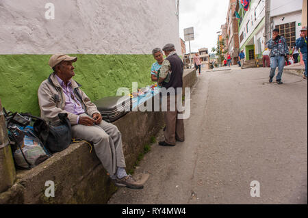 Donmatias, Antioquia, Colombie : scène de rue. Banque D'Images