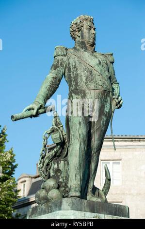 En France, en Charente Maritime, La Rochelle, la statue du Baron Victor Guy Duperré Banque D'Images