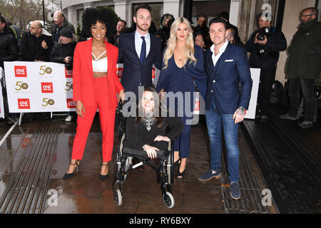 Londres, Royaume-Uni. Mar 12, 2019. Londres, Royaume-Uni. 12 mars 2019 : Hollyoaks arrivant pour la remise des Prix 2019 TRIC au Grosvenor House Hotel, Londres. Photo : Steve Sav/Featureflash Crédit : Paul Smith/Alamy Live News Banque D'Images