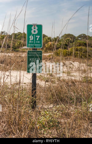 Jekyll Island Géorgie Sand Dunes Warning Sign Post Banque D'Images