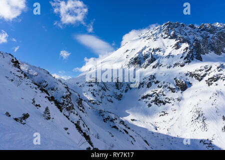 Kozy Wierch pic en paysage d'hiver. Hautes Tatras. Banque D'Images