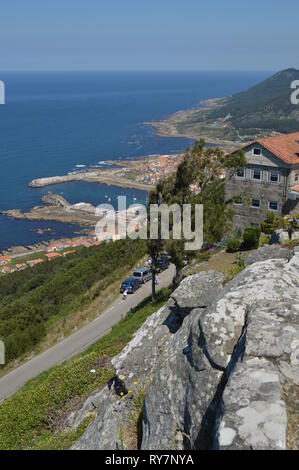 Vue sur la Villa et le port de la Castro de Santa Tecla dans la protection. L'architecture, l'histoire, les voyages. Le 15 août 2014. La Guardia, Pontevedra, Banque D'Images