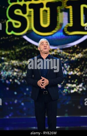 Napoli, Italie. Mar 11, 2019. Biagio Izzo pendant le deuxième épisode de l'émission "fabriqué dans le Sud' sur Rai 2 en direct de l'Auditorium Rai de Naples. Credit : Paola Visone/Pacific Press/Alamy Live News Banque D'Images