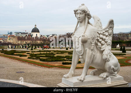 Sphinx dans les jardins du Palais du Belvédère. Vienne, Autriche. Banque D'Images