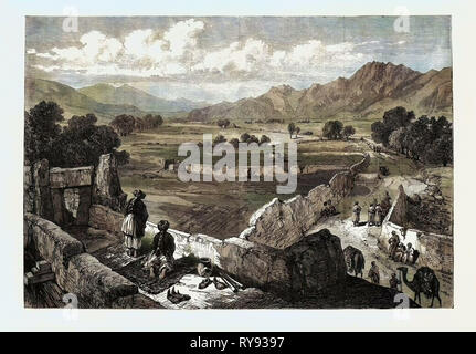 La guerre en Afghanistan : la vue de la porte de Cabul Jellalabad montrant la route par laquelle le Dr Brydon est arrivé en janvier 1842 Banque D'Images