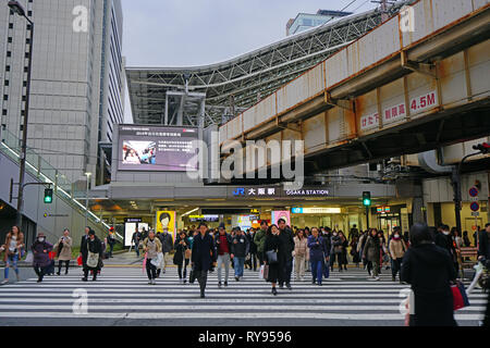 OSAKA, JAPON - 26 FEB 2019- Vue de la gare d'Osaka, une gare en Yodogawa-ku, Osaka, Japon. Banque D'Images