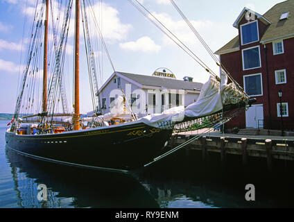 L'original le Bluenose II à propriétés historiques de Halifax en Nouvelle-Écosse en 1985 Banque D'Images