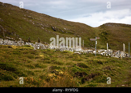 Dursey Island, Cork, Irlande. 11 août, 2015. Une piste pour les marcheurs de colline sur Dursey Island dans la péninsule de Beara à West Cork, Irlande. Banque D'Images