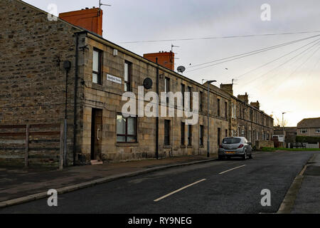 Maisons en pierre en terrasse Terrasse Greenfield Amble Amble est une petite ville sur la côte nord-est de la région de Northumberland, Angleterre du Nord-Est. Cw 6652 Banque D'Images