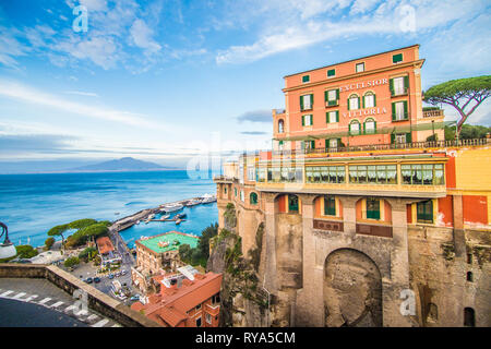 Sorrento, Italie - Novembre 2018 : rue de la vieille ville de Sorrento en Italie Banque D'Images