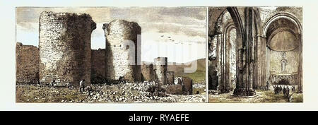 Ruines de l'ANI, l'Arménie : Le Nord de murs, montrant la porte de Kars (à gauche), de l'intérieur de l'église cathédrale, en regardant vers l'autel principal (Droit Banque D'Images