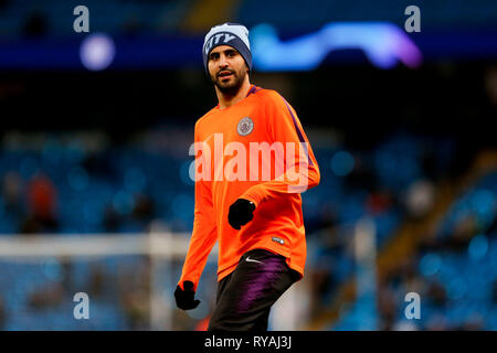 Manchester, Belgica. Mar 12, 2019. Mahrez pendant le match entre Manchester City et Schalke 04 s'est tenue au stade Etihad à Manchester, Ma. Le match est le deuxième tour de qualification de l'UEFA Champions League 2018/19 ronde de 16. Crédit : Marco Galvão/FotoArena/Alamy Live News Banque D'Images