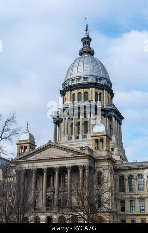 La lumière du matin sur le State Capitol building, à Springfield, Illinois. Banque D'Images