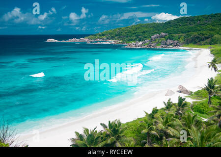 Vue imprenable sur la Grande Anse beach situé sur l'île de La Digue, Seychelles Banque D'Images