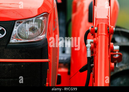 Les tracteurs Kubota ont gagné en popularité avec des agriculteurs et des éleveurs en raison de leur fiabilité et de leur prix. Octobre 2018 pris dans Terresita, New York Banque D'Images