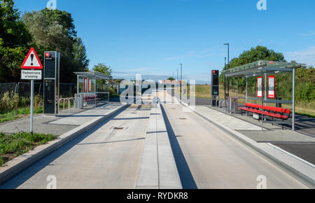 Metrobus Bristol système de transport rapide, arrêt de bus et station de payer sur le ticket de visite de la M2 vers le centre-ville de Bristol - UK Banque D'Images