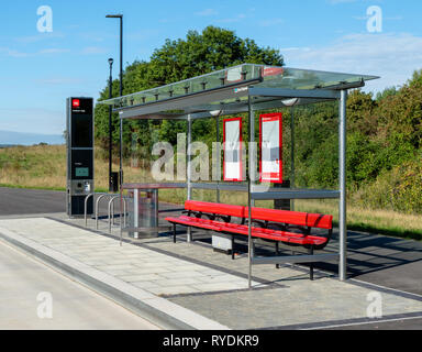 Metrobus Bristol système de transport rapide, arrêt de bus et station de payer sur le ticket de visite de la M2 vers le centre-ville de Bristol - UK Banque D'Images