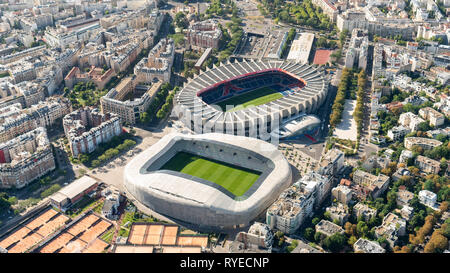 Vue aérienne de Stadion Le Parc des Princes et Jean Bouin Stadion, Paris Banque D'Images