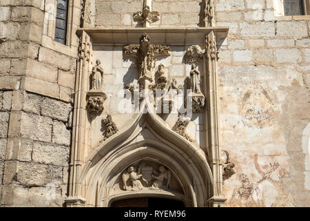 Basilique de St-Sauveur à la ville de pèlerinage de Rocamadour, cité épiscopale et sanctuaire de la Bienheureuse Vierge Marie, Lot, Midi-Pyrénées, France Banque D'Images