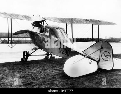 Transport / Transports, aviation, avion biplan, du Deutsche Luft-Reederei, début des années 1920, à Additional-Rights Clearance-Info-Not-Available Banque D'Images